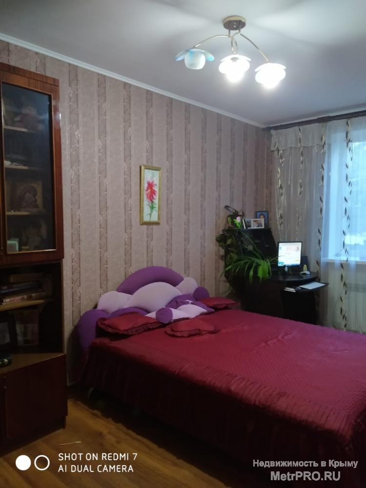 Продам двухэтажный дом в районе Белого Бассейна. Площадь дома 240 м.кв., участок 5,9 сотки. В доме расположены 6... - 5