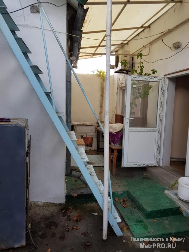 Продам два отдельных, жилых дома в городе Феодосия, по ул. Дружбы. Общей площадью 95 м.кв., летняя кухня 42 м.кв.,... - 1