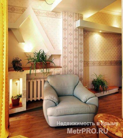 Сдается длительно, с октября месяца, 3-х комнатная квартира расположена в самом центре города на третьем этаже... - 3