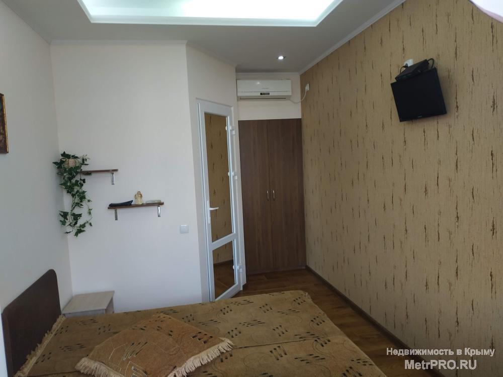 Предлагаем уютные двухместные и трёхместные номера в трёхэтажном частном доме без двора.  В доме имеются четыре 2-ух... - 9