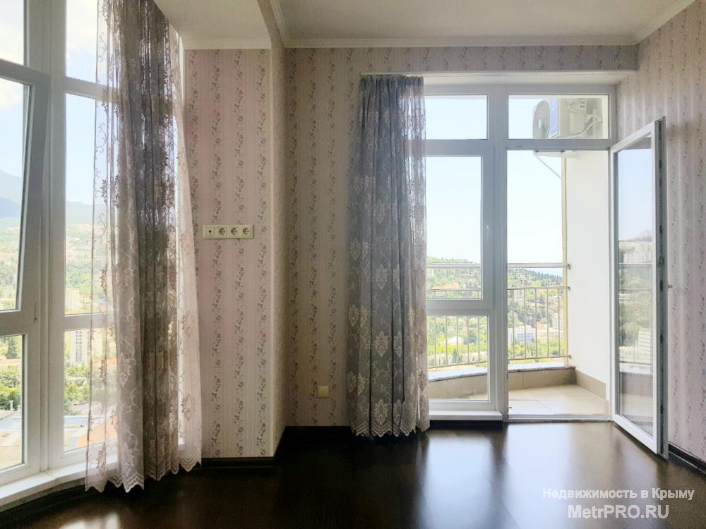 Продаю свою шикарную 2 комн. квартиру, площадью 61 кв.м.  Жилая площадь 31 кв.м, кухня 17 кв.м.  Состоит из... - 2
