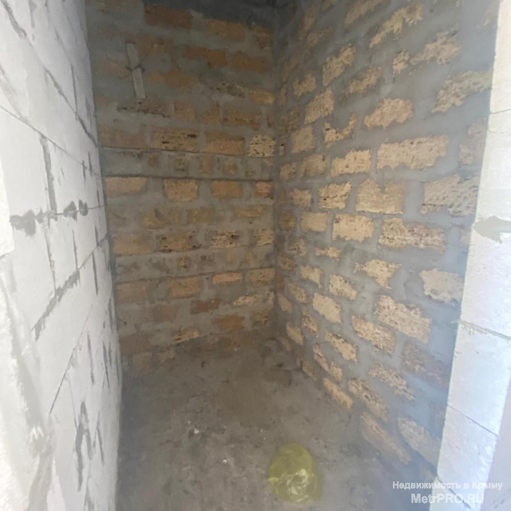Продаётся студия с большой террасой в тихом, экологически чистом месте в центре города, с видом на Херсонес... - 2