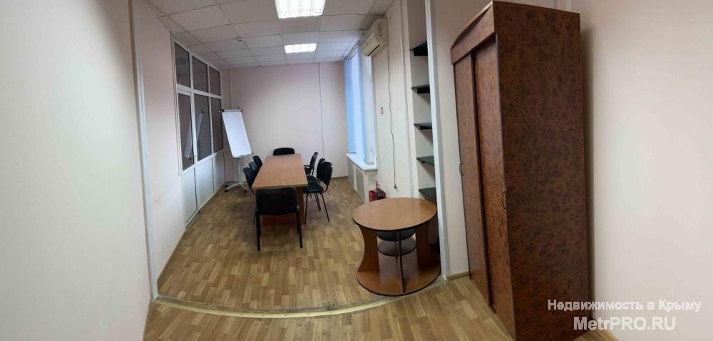 Сдается в аренду просторный офис площадью 40 кв.м. с евро-ремонтом, расположенный на 3-м этаже в 4-х этажном офисном... - 4