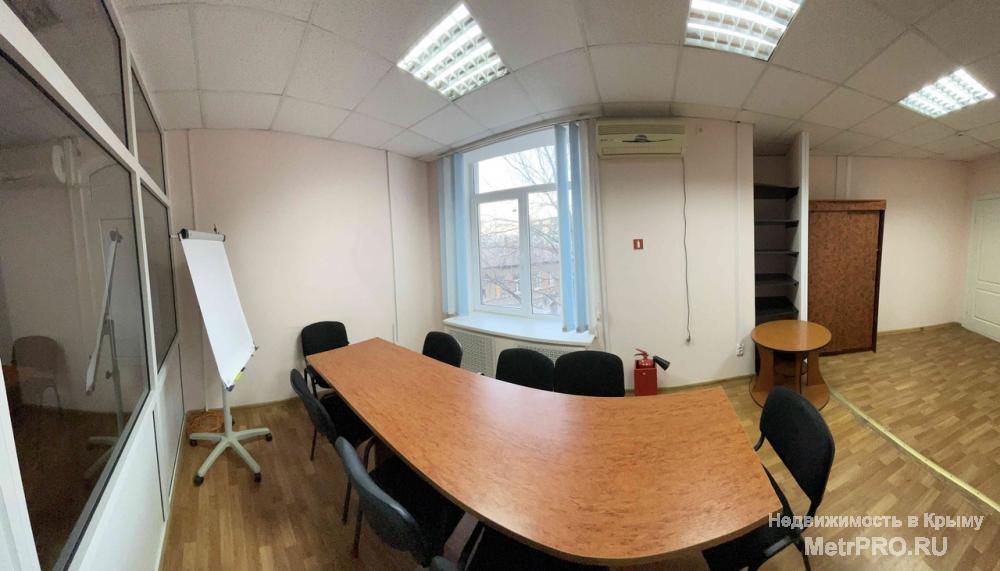 Сдается в аренду просторный офис площадью 40 кв.м. с евро-ремонтом, расположенный на 3-м этаже в 4-х этажном офисном... - 6