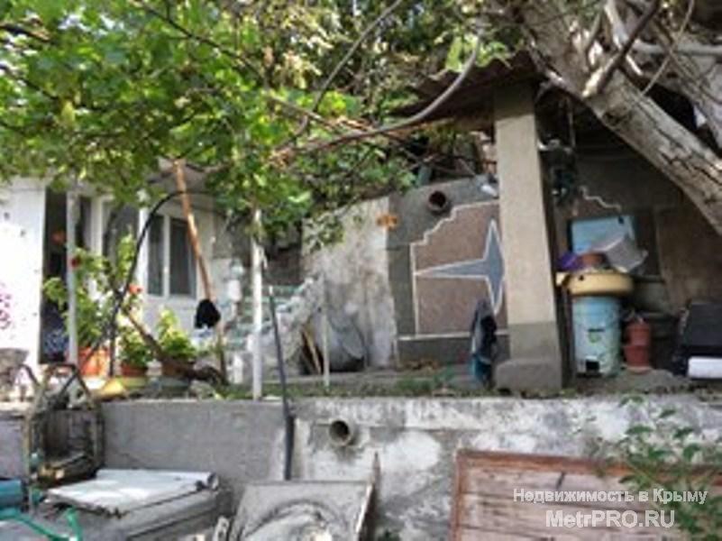 Продам в г. Бахчисарае дом-ч (1/2 часть) общей площадью 45,2 квадратных метров. В доме три комнаты, кухня. Во дворе... - 3