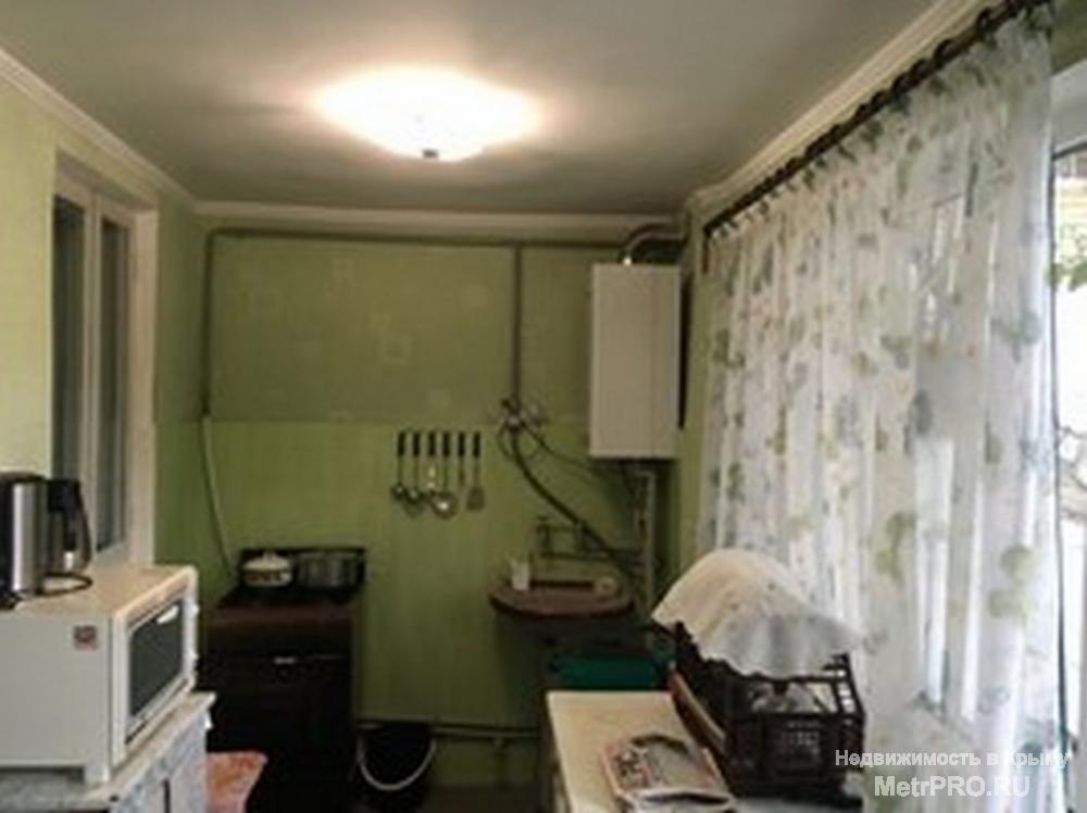 Продам в г. Бахчисарае дом-ч (1/2 часть) общей площадью 45,2 квадратных метров. В доме три комнаты, кухня. Во дворе... - 9