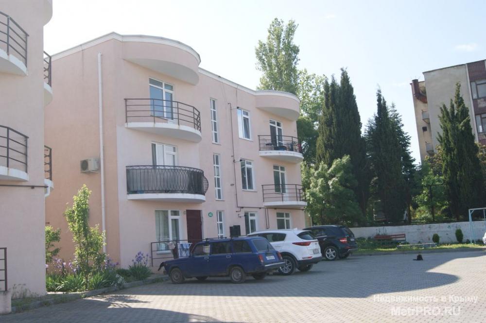 Продам шикарную, видовую евродвушку в клубном доме , в Гагаринском районе.  Большие просторные комнаты  Шикарный вид... - 10