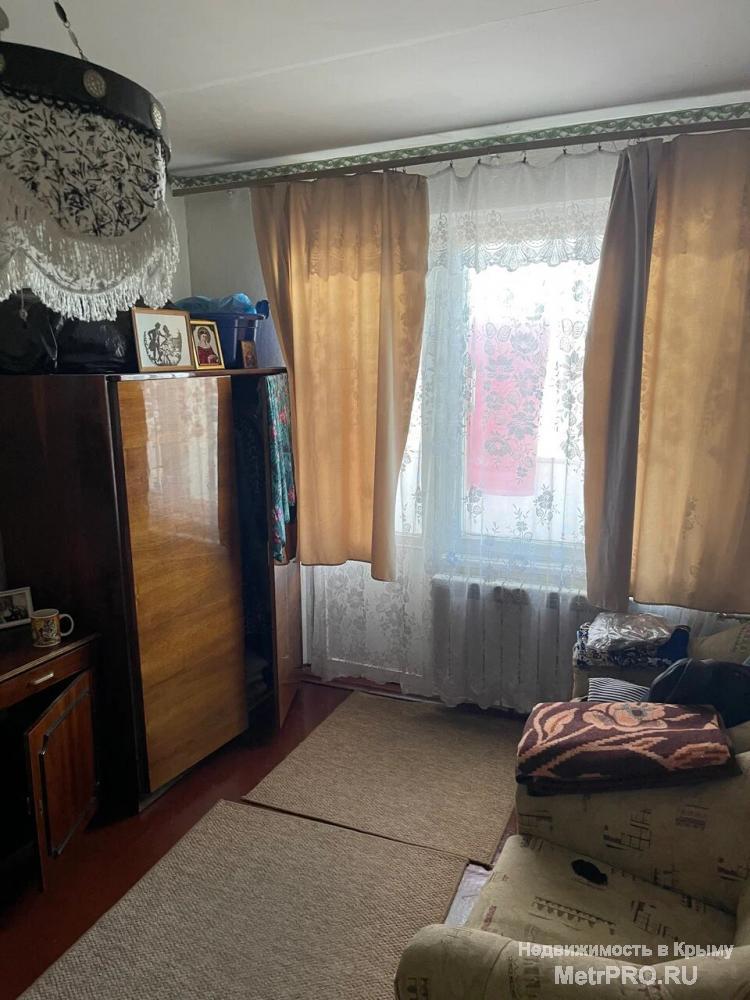Продается 3 комнатная квартира с видом на море, ул. Вакуленчука, г. Севастополь. Квартира расположена на 4 этаже 9-ти... - 9