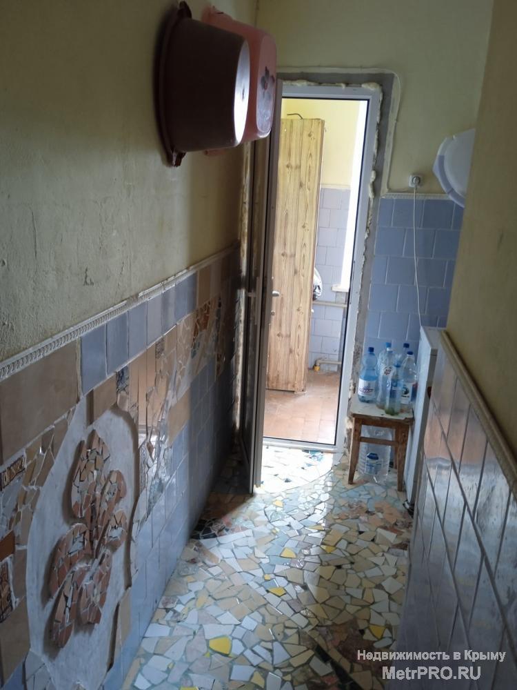 Продаётся комната в коммунальной квартире. Адрес: Евпатория, ул. Сытникова, 8, 5 этаж 5-ти этажного дома. Хорошие... - 10
