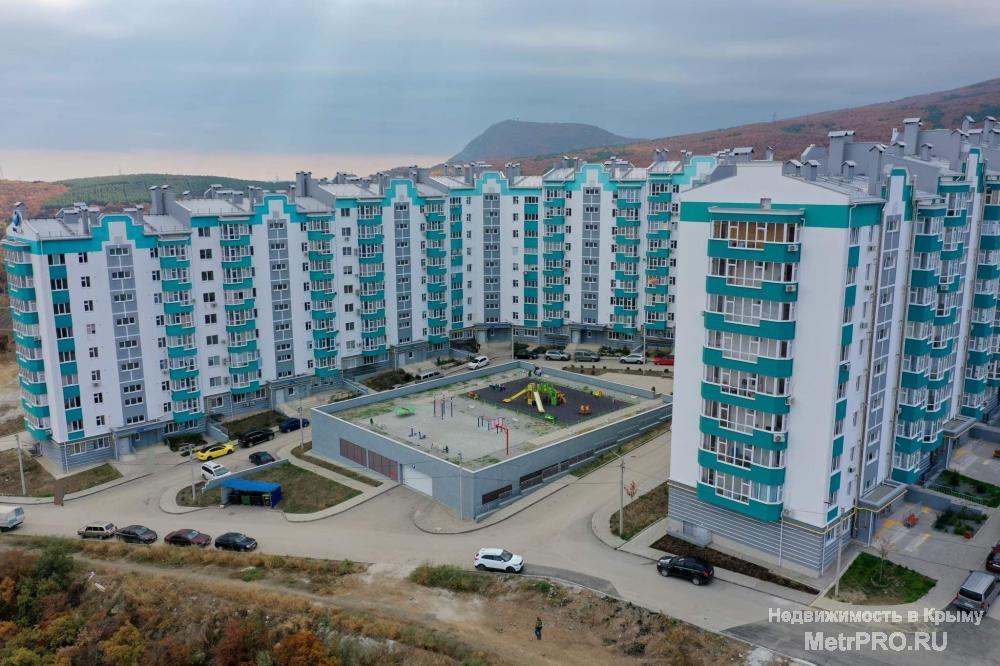 Компания 'ИнтерСтрой' предлагает приобрести просторную 2-комнатную квартиру в городе Алушта, в ЖК 'Семейный' по ул.... - 3