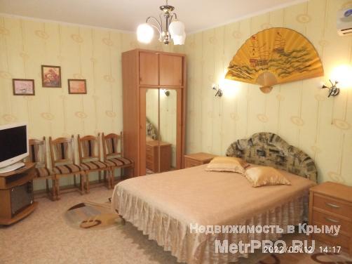 Сдается 2-комн. квартира на срок до года, площадью 80 м2 семье, на срок до года, минимальный срок аренды - 6 мес.,,...