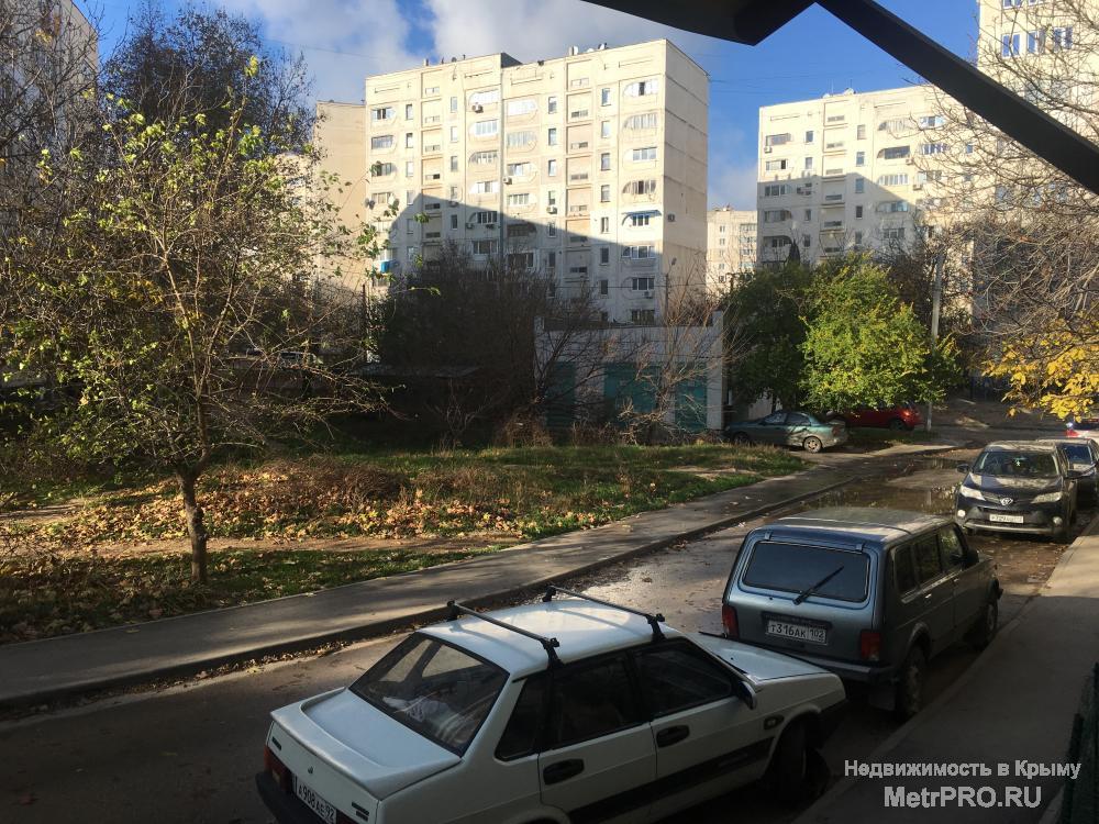 г.Севастополь. Гагаринский район. Проспект Героев Сталинграда, дом № 40. Продам свою однокомнатную квартиру. Середина... - 3