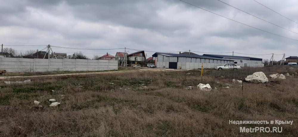 Респ.Крым п.Айкаван ул.олимпийская,с чистейшим воздухом что немаловажно, 8 соток,российские документы готовы к... - 3