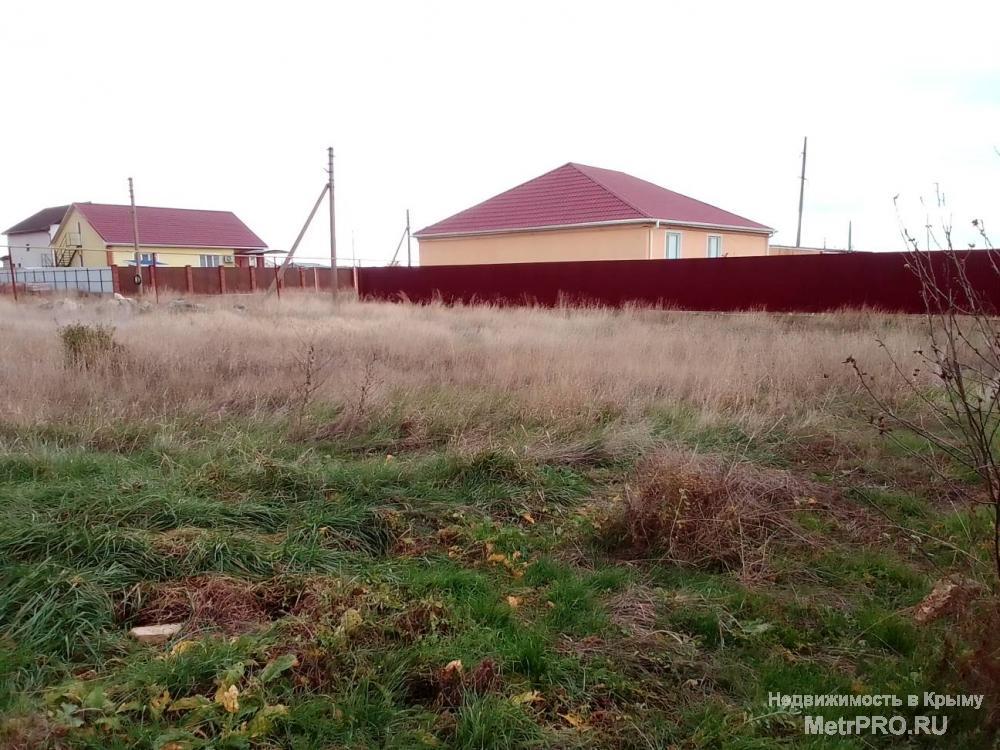 Продается земельный участок в шаговой доступности от моря (800 м) В пгт Приморский на ул. Адаманова .  Участок под... - 5