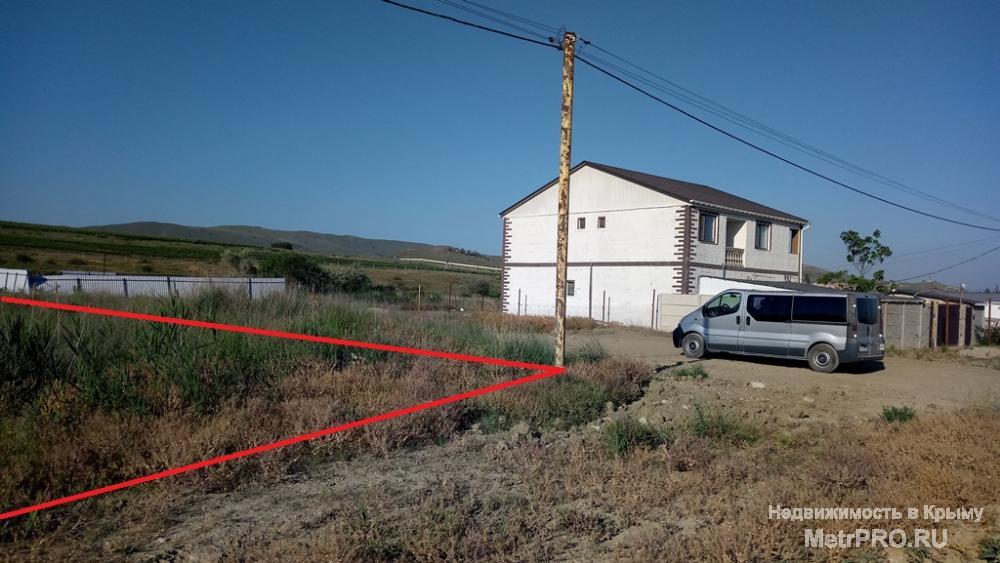 В пгт. Коктебель расположенном на берегу Черного моря, выставлен на продажу земельный участок площадью 8 соток,... - 1