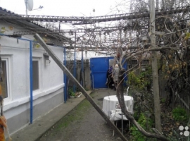 Сдам дом в п.Кольчугино, все коммуникации, газ,свет,вода, туалет на...