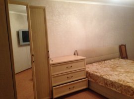 ОП-56,5 м2, 1 ком-17,4 м2, 2 ком-13,3 м2, кухня-4,2 м2,...