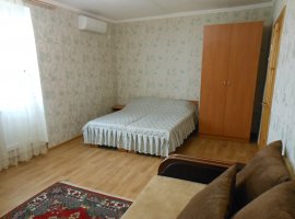 Хорошая просторная квартира у моря.
Все удобства в квартире.
До...