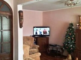 г Феодосия, улица Крымская, 3 ком квартира, 68 кв метров...