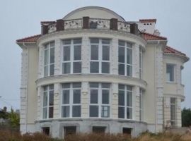 Дом расположен в очень удобном месте бухты Казачья.

20 соток...