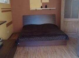 сдам посуточно!! 3-к квартира 60 м2 на 2 этаже 5-этажного блочного...