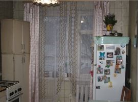 Продам 3-х комнатную квартиру по ул.Бела Куна. 1/9,63м2,жилая...
