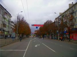 Продам 2-х комнатную квартиру по пр.Кирова. Комнаты...