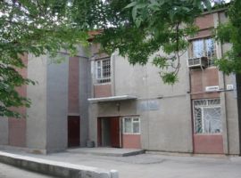 Продам 1/2 дома по ул.Дзюбанова(Симферополь). 3 комнаты...