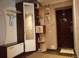 3-к квартира 82 метра, кухня 18м! Вид на Максимову Дачу. Район...