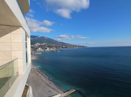 Апартаменты от застройщика в 10 м от моря.
Комплекс 