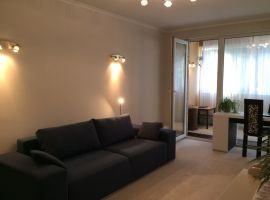 Продам 2 к.кв. в Ялте, дизайнерский евроремонт: 130 000 $
2 к.кв....