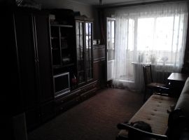 ПРОДАМ 1 КОМНАТНУЮ КВАРТИРУ ВОЗЛЕ МОРЯ В КЕРЧИ ,33 КВ М....