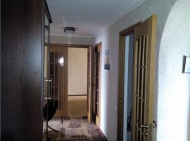Продам 2-х комнатную квартиру в с.Янтарное.Хорошее место...