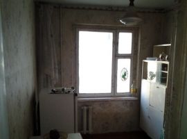 Хороший район, Новая Линия , торговый центр FM, во дворе стихийный...