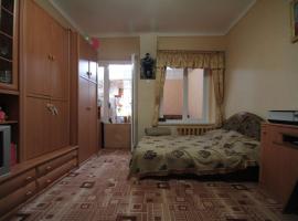 Продаётся 1 ккв в центре Ялты, по ул.Яна Булевского. Тип постройки:...