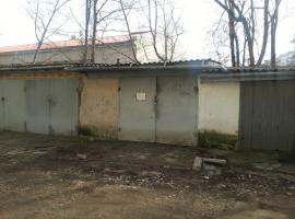 продам капитальный гараж,в центре Симферополя,ул. Шмидта,рядом с...