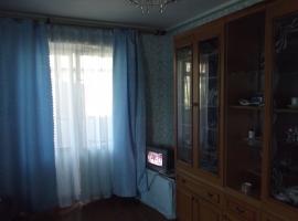 Срочно продам ВИДОВУЮ 3-хкомнатную квартиру в г. Ялта, недалеко от...