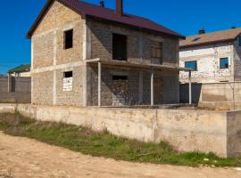 В продаже отличный участок с готовой коробкой дома в элитном...