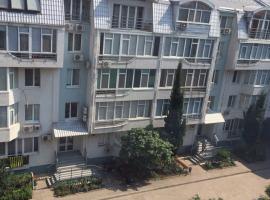 Продается отличная 2-х комнатная квартира в Алуште, ул.Платановая...