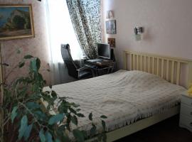 Продается двухкомнатная квартира в центре Севастополя. Отличный...