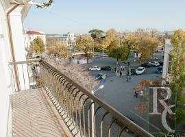 В продаже крупногабаритная квартира в самом центре Севастополя - с...