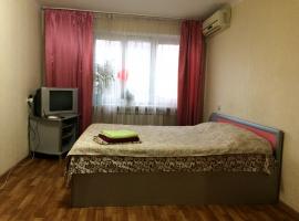 Эта уютная и теплая, с современным ремонтом квартира, находится в...