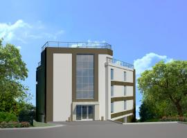 Продается 3-этажный дом 335 м2 на ЮБК в поселке Симеиз в 20 км от...