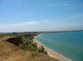 Недвижимость у самого Черного моря, в селе Угловое, Бахчисарайского...