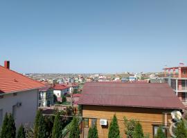 Продаю уютный, утопающий в зелени и цветах коттедж площадью 205...