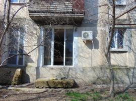 Продам замечательную 3к.кв в центре Балаклавы, ул.Урицкого....