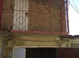 Продается гараж + жилая комната.

Гараж расположен в гаражном...