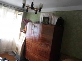 Продается трехкомнатная квартира в Инкермане на ул. Менжинского....