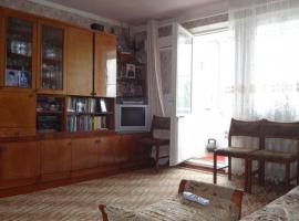 Код объекта 11391320

Продаётся трёхкомнатная квартира...