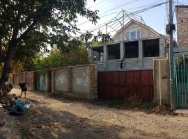 Продам дом в связи с переездом.

Современный дом - коттедж в...